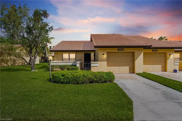 5458 Governors DR, Fort Myers, FL 33907