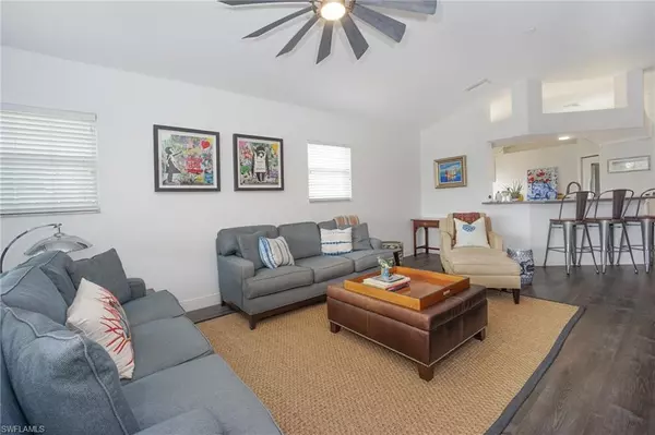 Naples, FL 34109,6910 Satinleaf RD N #204