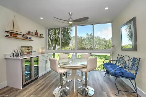 684 Broad AVE S #J684, Naples, FL 34102