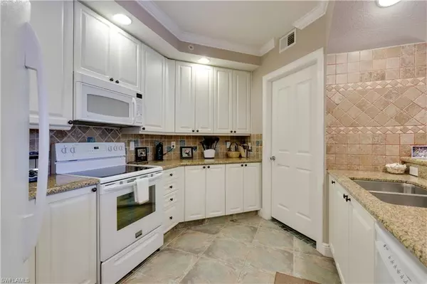 Fort Myers, FL 33916,2825 Palm Beach BLVD #308