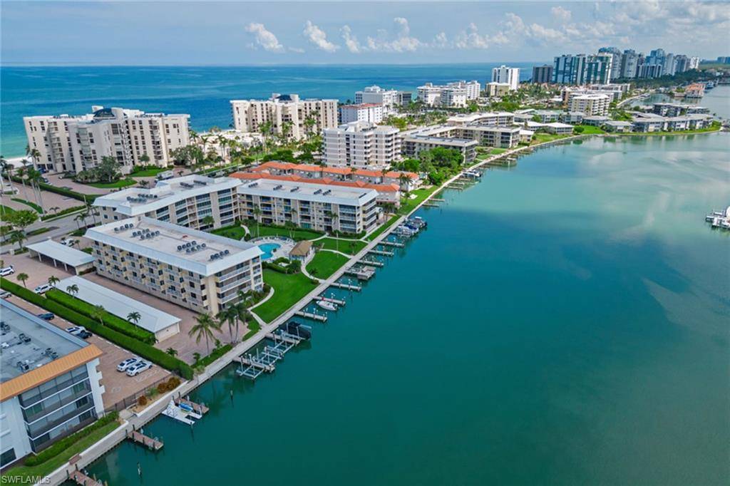 Naples, FL 34103,3000 Gulf Shore BLVD N #113