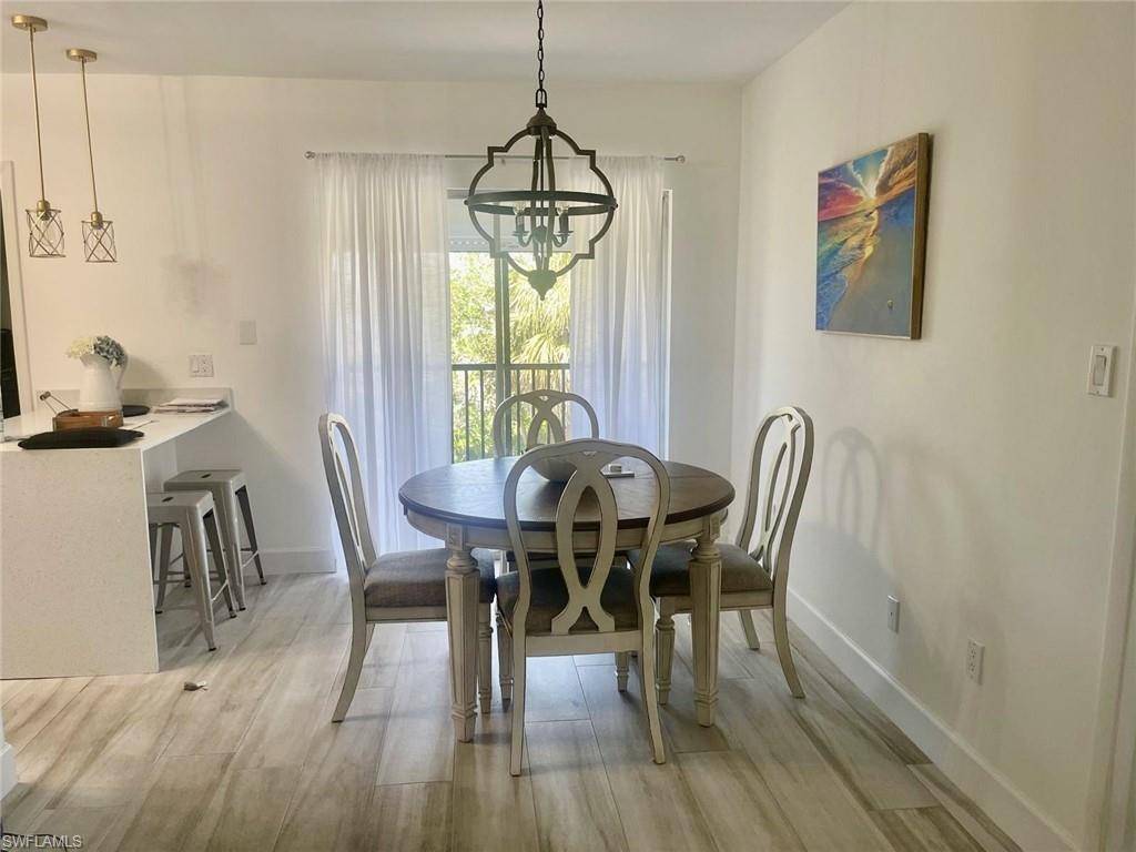 788 Park Shore DR #H36, Naples, FL 34103