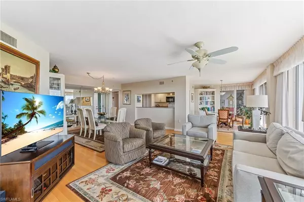 Naples, FL 34108,6361 Pelican Bay BLVD #605