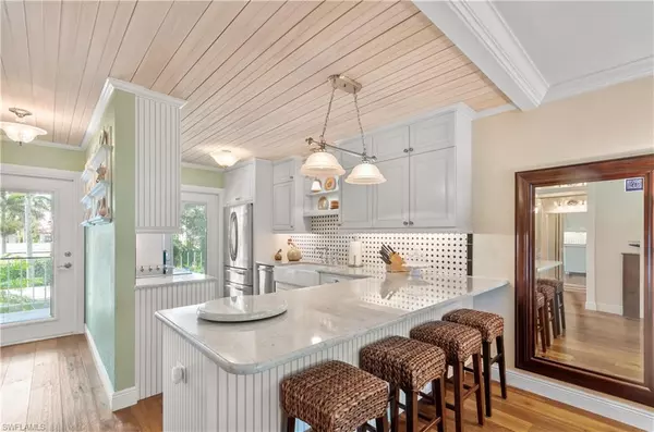 Naples, FL 34102,424 12th AVE S #C424