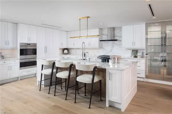 Naples, FL 34108,6897 Grenadier BLVD #1602