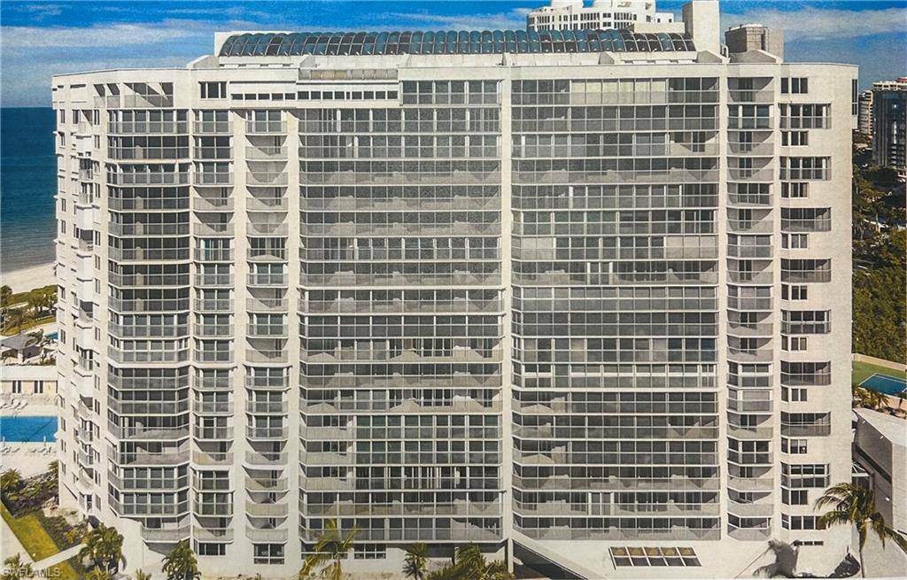 Naples, FL 34103,4041 Gulf Shore BLVD N #108