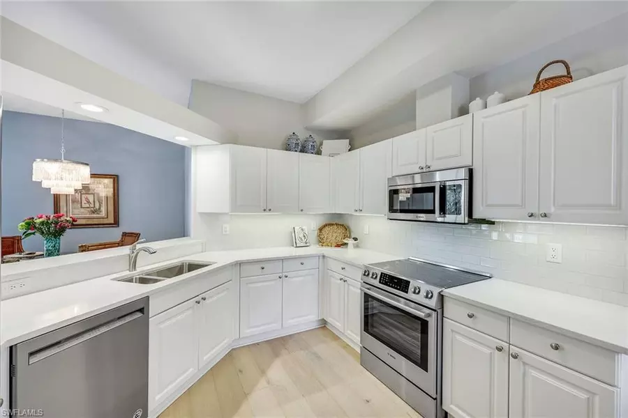 1550 Clermont DR #E101, Naples, FL 34109