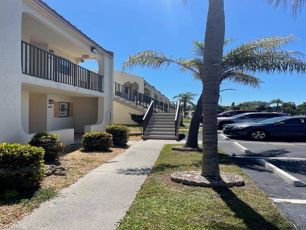 16380 Dublin CIR #104,  Fort Myers,  FL 33908