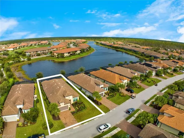9311 Terresina DR, Naples, FL 34119