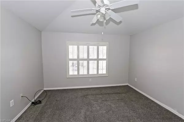 Naples, FL 34105,1055 Albany CT #217