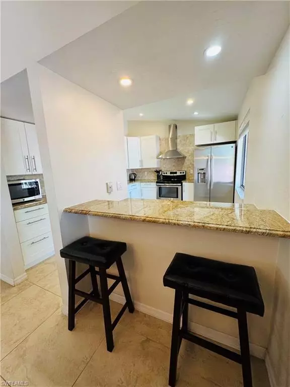 Naples, FL 34105,3207 Horse Carriage WAY #406
