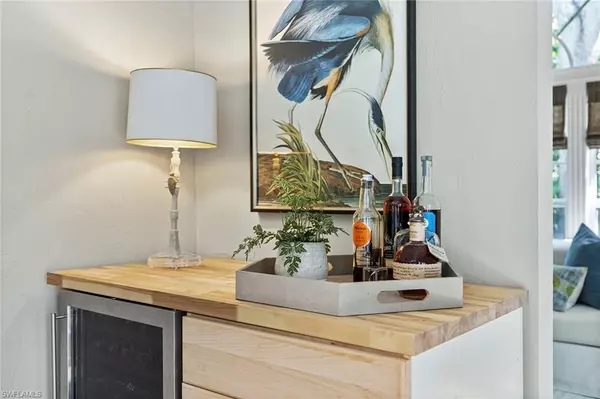 Naples, FL 34103,1261 Solana RD #F4