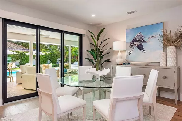 Naples, FL 34108,6608 Ridgewood DR