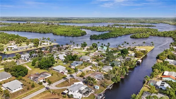 Fort Myers, FL 33905,330 Oklahoma AVE