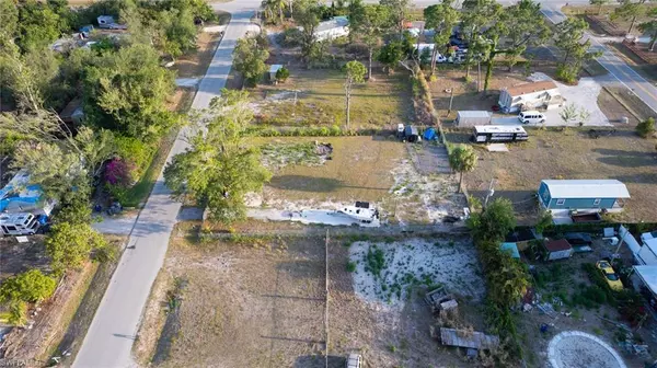 North Fort Myers, FL 33917,8326 Nault RD