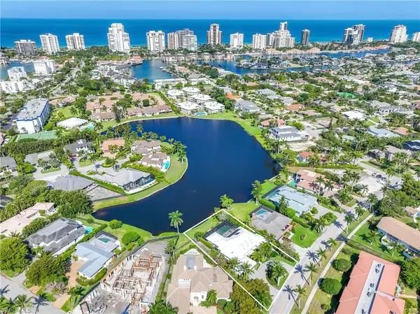 Naples, FL 34103,4117 Belair LN