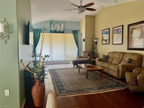 Naples, FL 34105,1405 Tiffany LN #1408