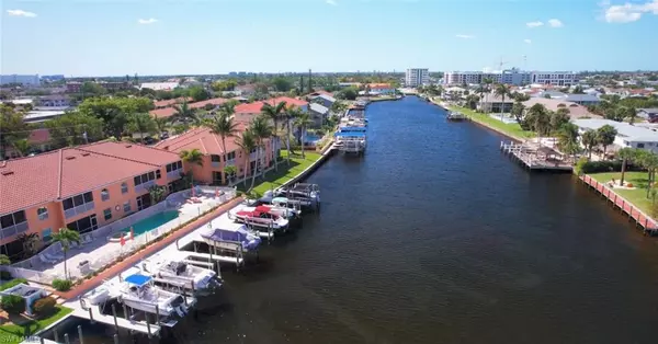 4566 SE 5th PL #104, Cape Coral, FL 33904