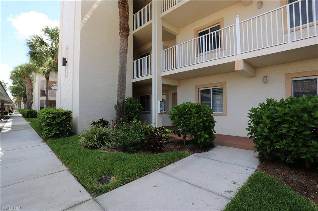 7811 Regal Heron CIR #4-204, Naples, FL 34104