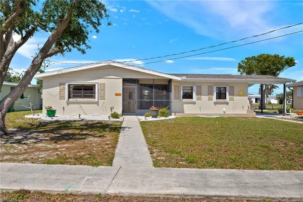 128 Rodgers AVE NE, Port Charlotte, FL 33952