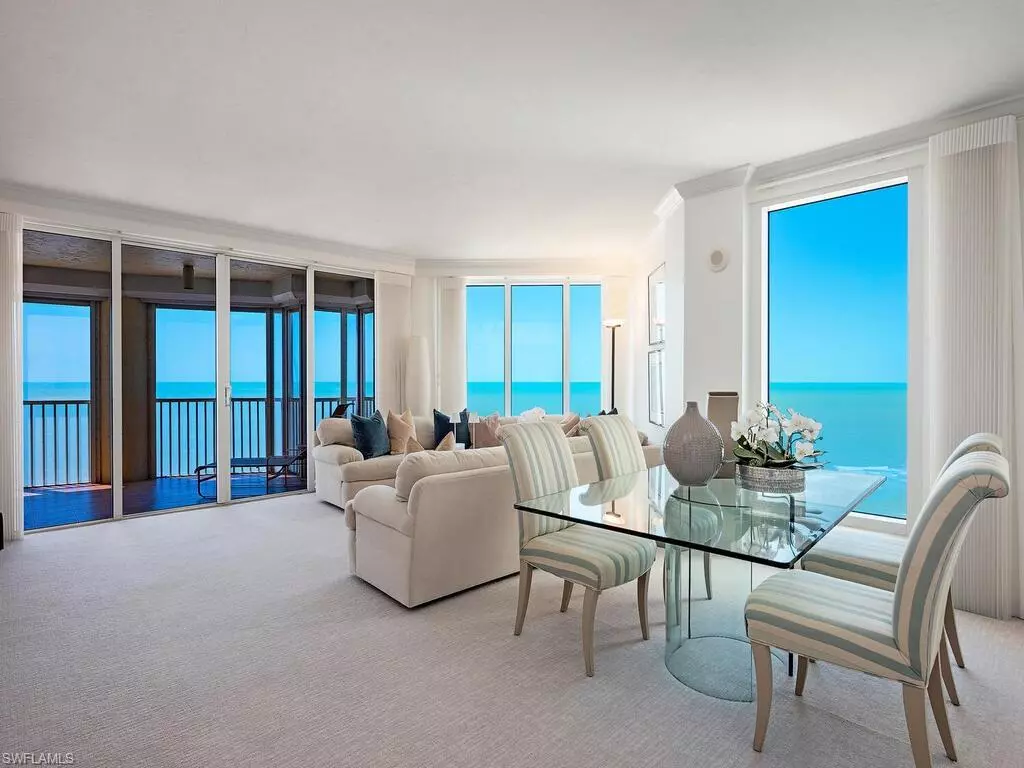 Naples, FL 34108,8111 Bay Colony DR #1403
