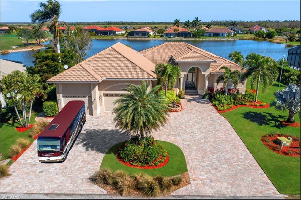 18018 Broadview DR, Naples, FL 34114