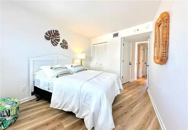 Marco Island, FL 34145,995 Anglers CV #N303