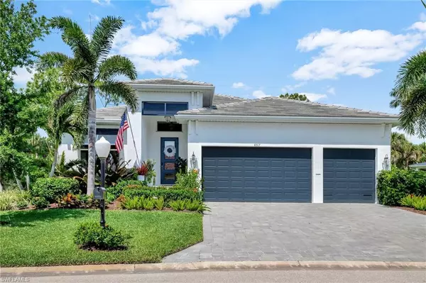 8517 S Lake CIR, Fort Myers, FL 33908