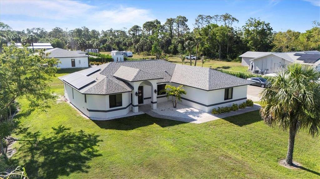 1121 27th ST SW, Naples, FL 34117