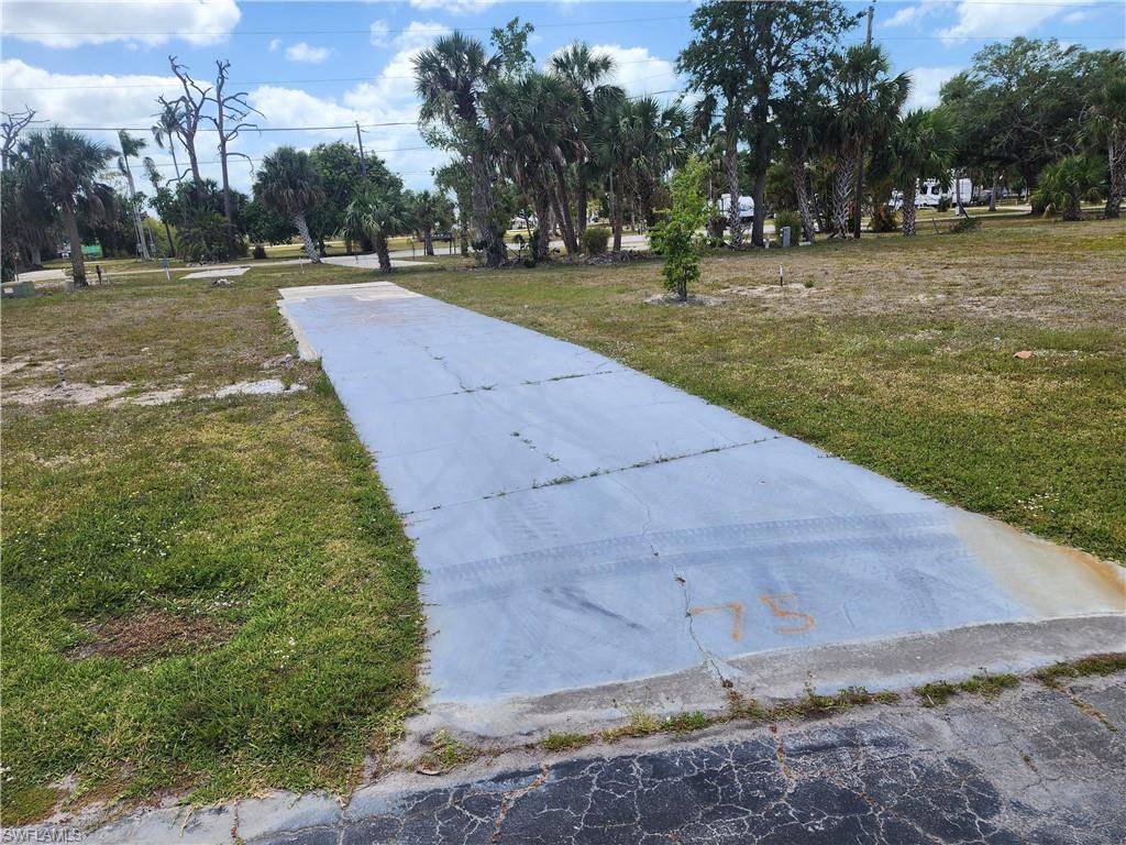 Fort Myers, FL 33908,75 Birch BLVD
