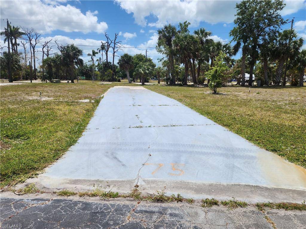 Fort Myers, FL 33908,75 Birch BLVD