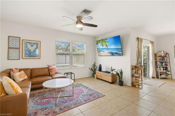 Cape Coral, FL 33991,618 SW 18th ST