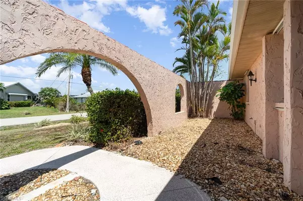 Punta Gorda, FL 33950,2621 Via Veneto DR