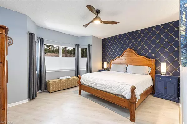 Naples, FL 34105,1018 Woodshire LN #A108