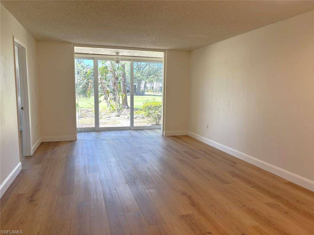 Naples, FL 34105,180 Turtle Lake CT #101-A