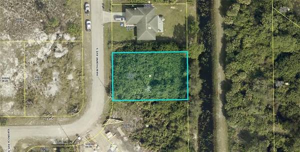 669 Hawthorne AVE S, Lehigh Acres, FL 33974