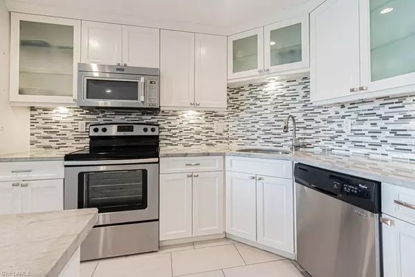 Naples, FL 34108,5 Bluebill AVE #303