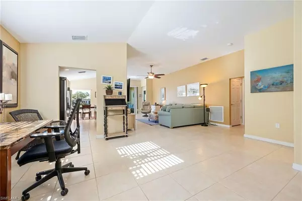 Cape Coral, FL 33991,2538 Anguilla DR