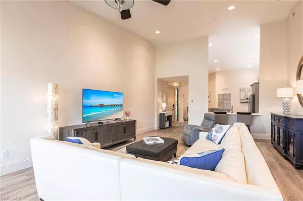 Naples, FL 34108,831 Sailaway LN #203