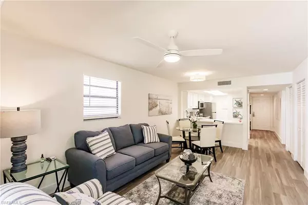 Naples, FL 34103,600 Neapolitan WAY #228