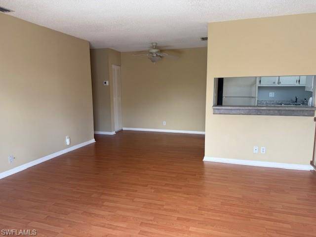 Fort Myers, FL 33907,3291 Royal Canadian TRCE #4