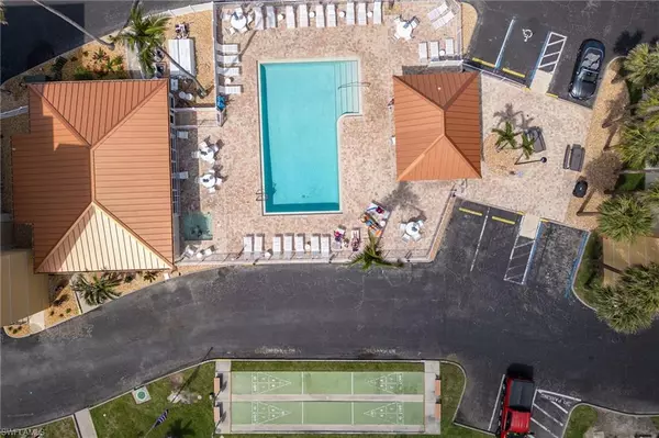 Fort Myers Beach, FL 33931,4481 Bay Beach LN #224