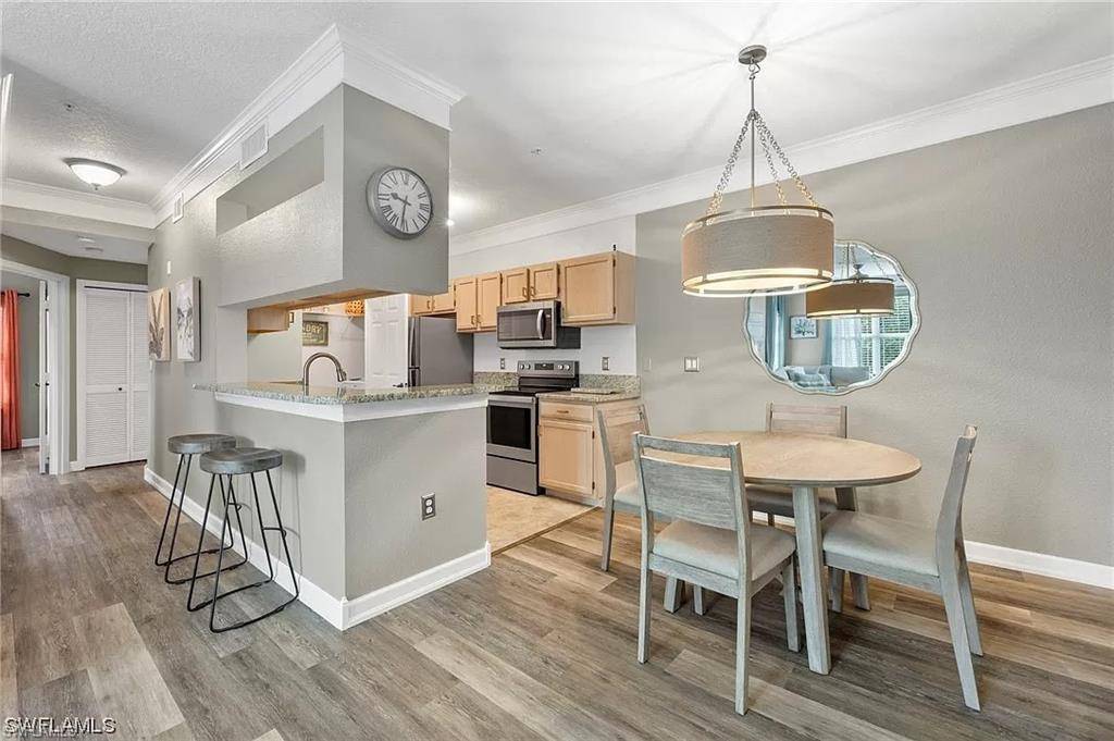 Fort Myers, FL 33913,11541 Villa Grand #817