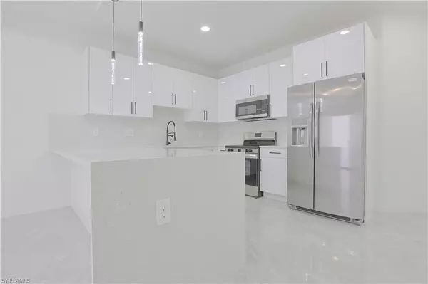 Lehigh Acres, FL 33974,847 Duplex ST E