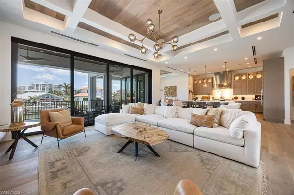 Naples, FL 34108,241 Egret AVE