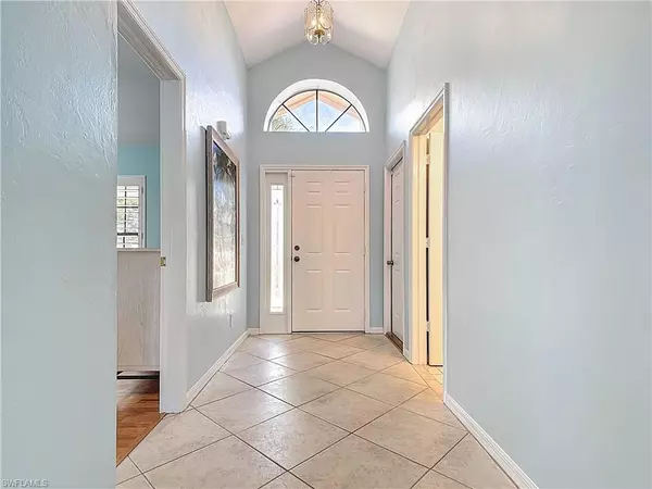 Naples, FL 34110,1342 PARK LAKE DR