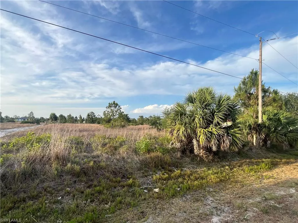 Naples, FL 34120,000 43rd AVE NE