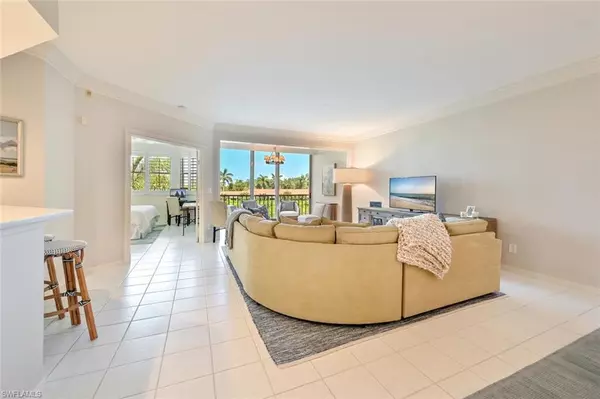 Naples, FL 34108,6549 Marissa LOOP #26
