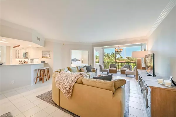 Naples, FL 34108,6549 Marissa LOOP #26