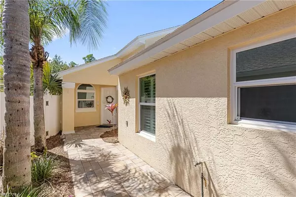 Naples, FL 34110,1195 Silverstrand DR